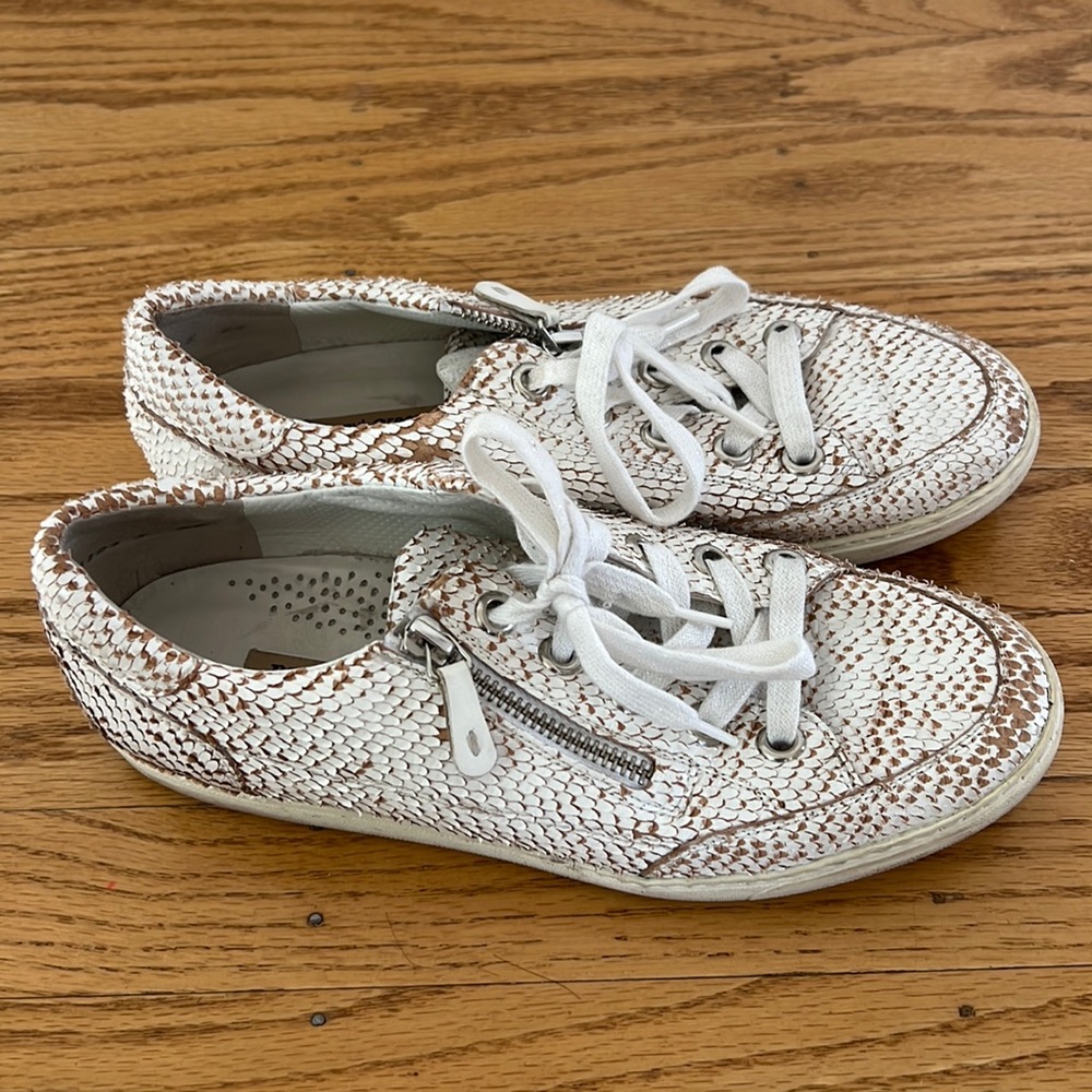 Paul Green Court Style Shoes Size 38